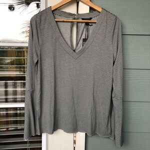 Lucky Brand Long Sleeve Shirt V-Neck Top Medium